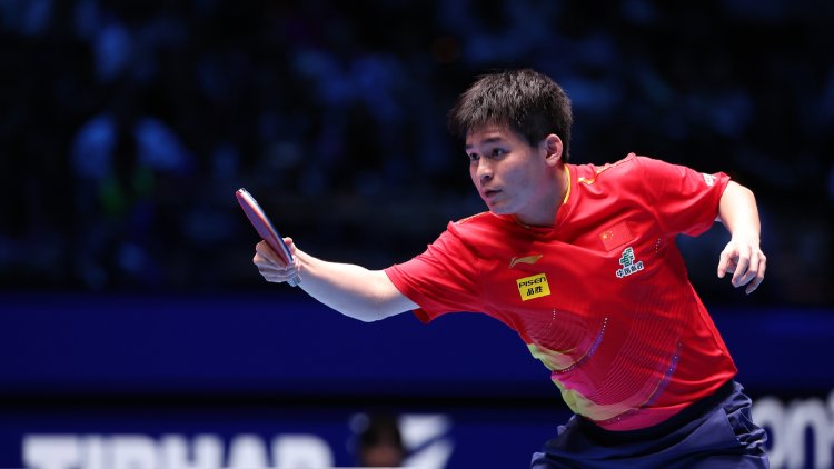 Lin Shidong triumphs over Liang Jingkun in his first ITTF World Cup final appearance