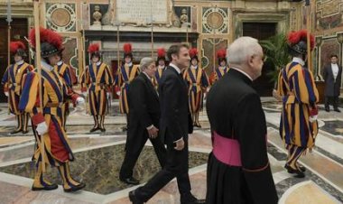 Media Reports Macron Trying to Influence Papal Conclave