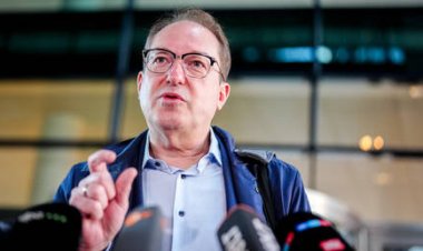 Incoming German Interior Minister Says "No Need to Ban AfD"