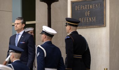 Pentagon Ordered by Hegseth to Cut Top Military Ranks