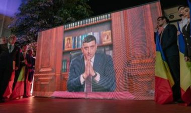 Romanian election first round rerun won by Ukraine critic