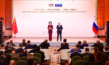 'Russsia Begins Broadcasting 'The Classic Quotes by Xi Jinping''