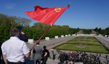 Berlin prohibits Soviet flags during the 80th commemoration of the Nazi defeat