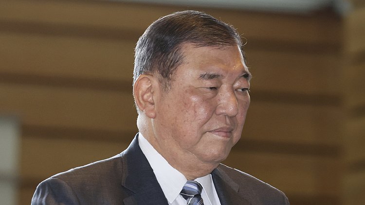 Japanese PM Expresses 'Strong Disappointment' Regarding U.S. Auto Parts Tariff