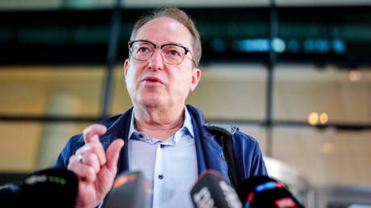 Incoming German Interior Minister Says "No Need to Ban AfD"