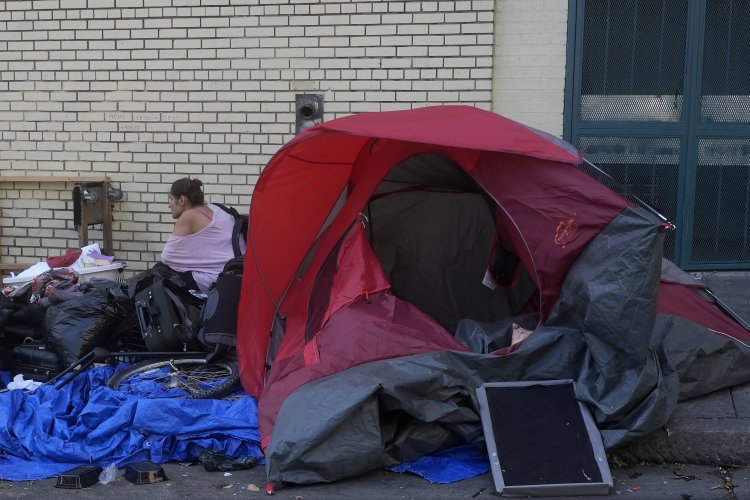 San Francisco cautions that 2,000 residents may face eviction if Trump withdraws housing funds