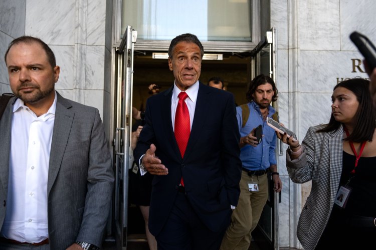 Andrew Cuomo Advised: Refrain from Sending Notes to Super PAC
