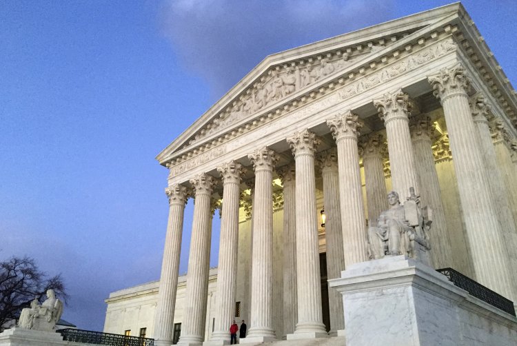 Trump requests Supreme Court to permit revocation of legal status for 500,000 immigrants