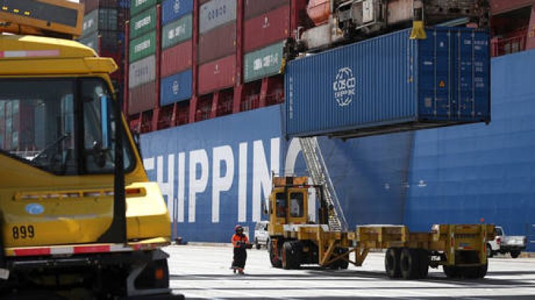US mulls cutting China tariffs to 50%, reports say